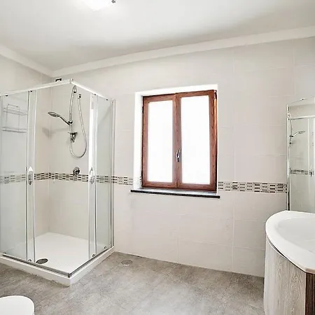 Apartment Sleeps 6 Pool Air Con Wifi *